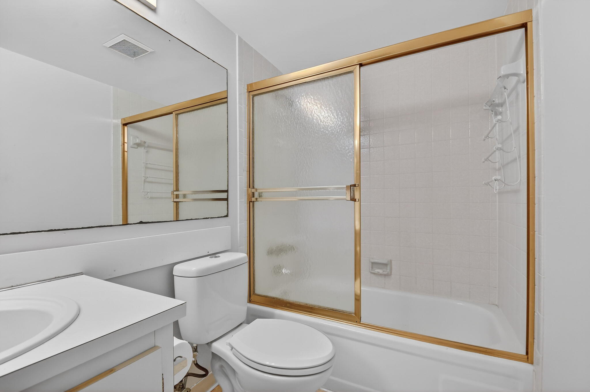 PINE RIDGE AT HAVERHILL COND - Residential Lease