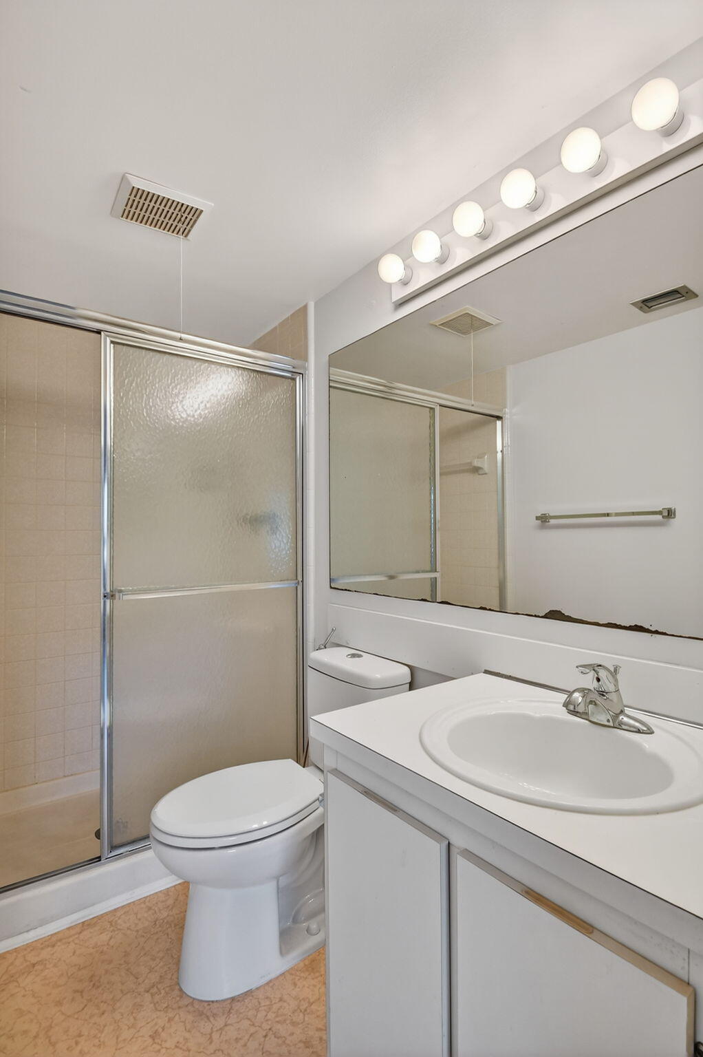 PINE RIDGE AT HAVERHILL COND - Residential Lease