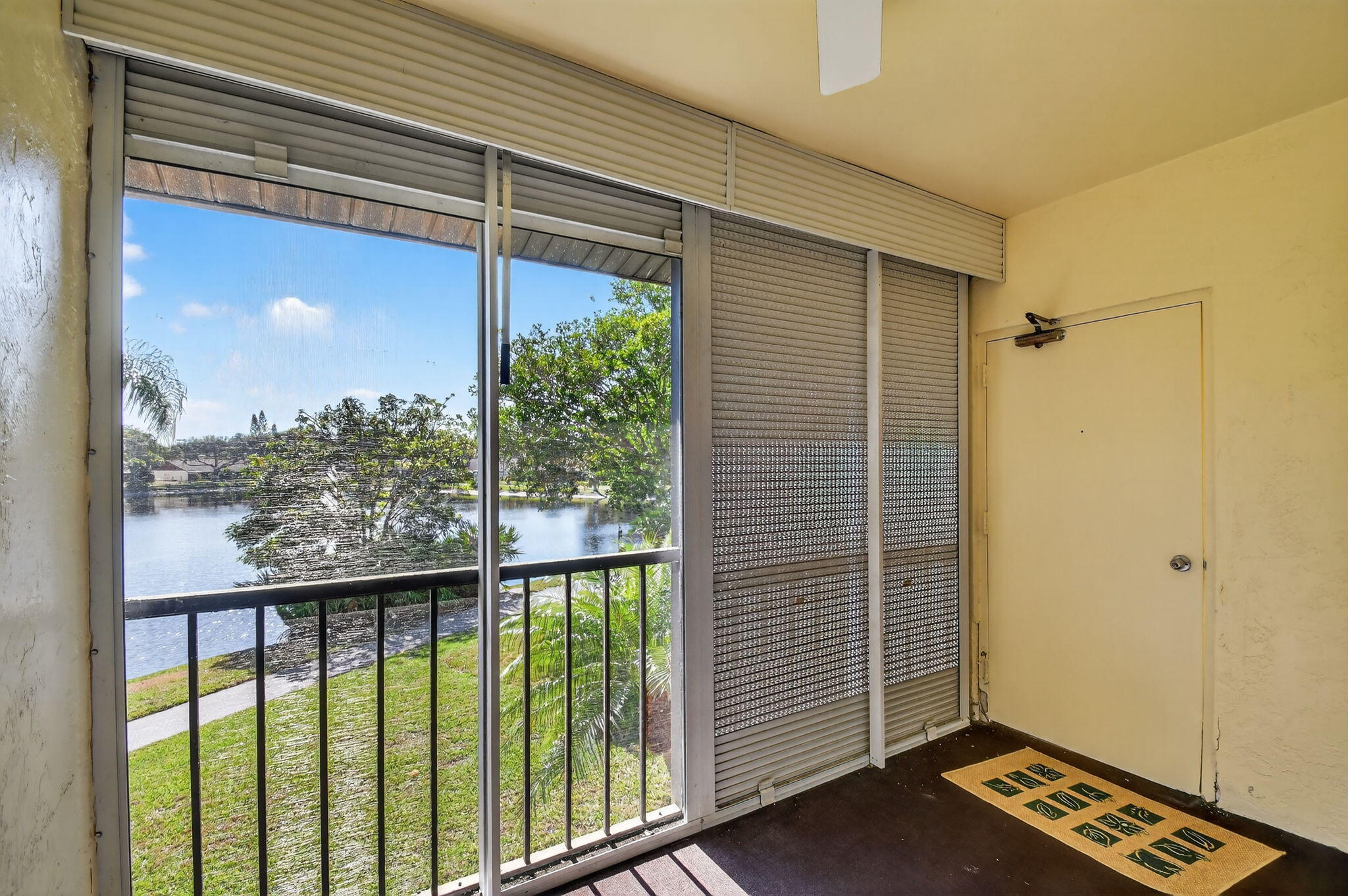 PINE RIDGE AT HAVERHILL COND - Residential Lease