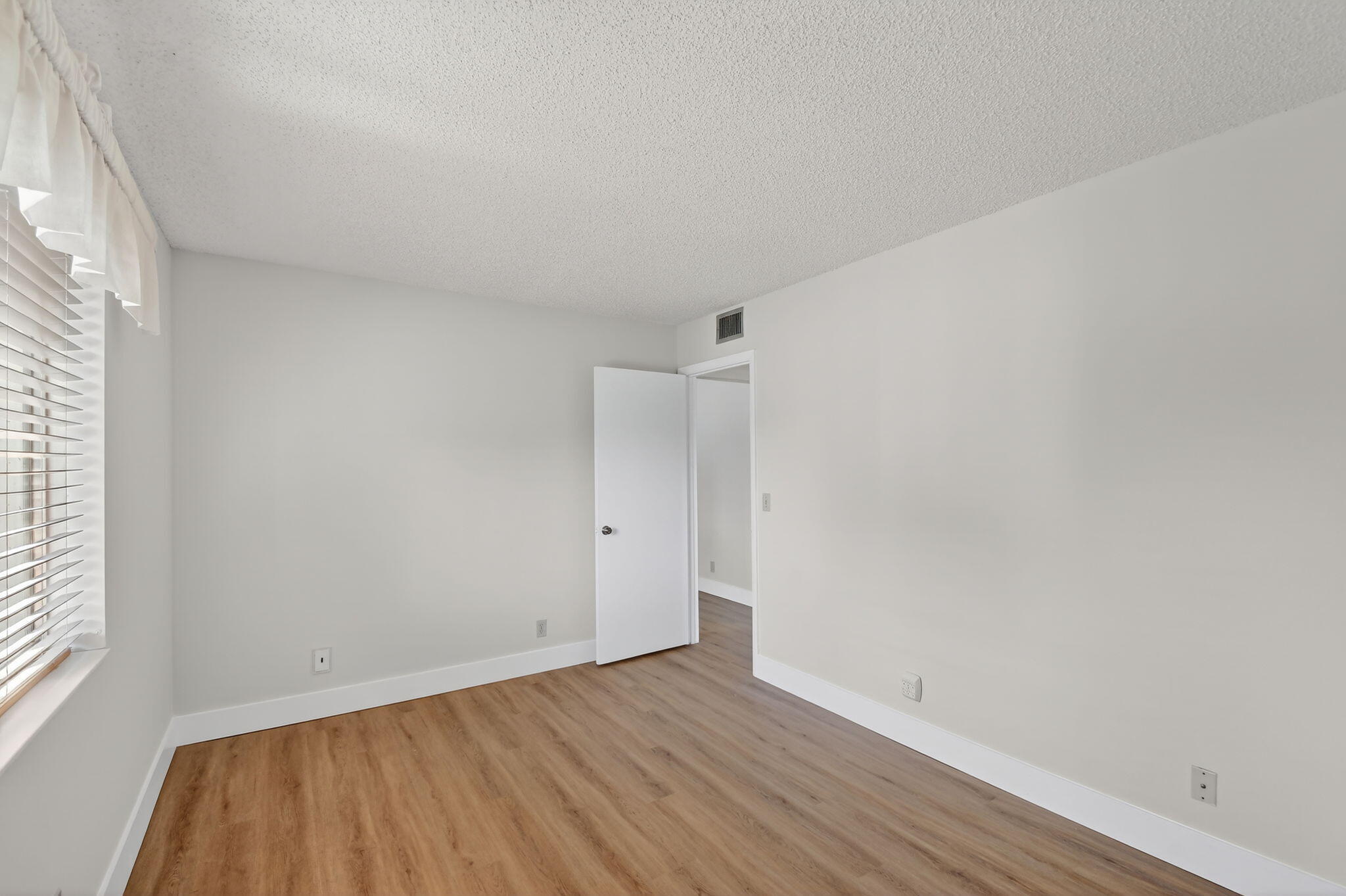 PINE RIDGE AT HAVERHILL COND - Residential Lease