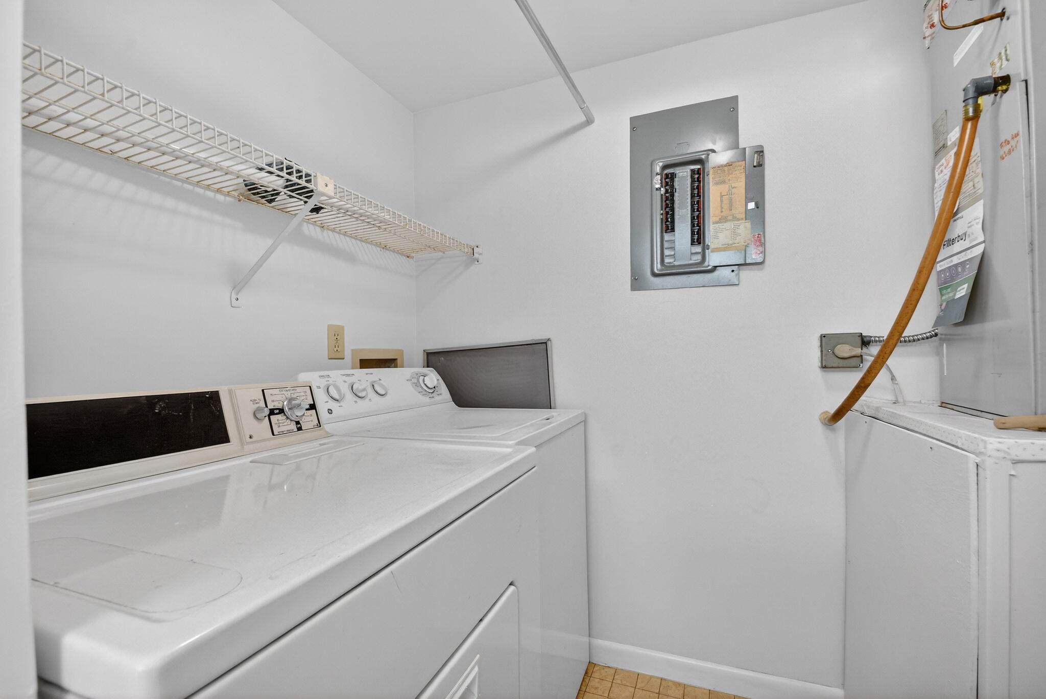 PINE RIDGE AT HAVERHILL COND - Residential Lease