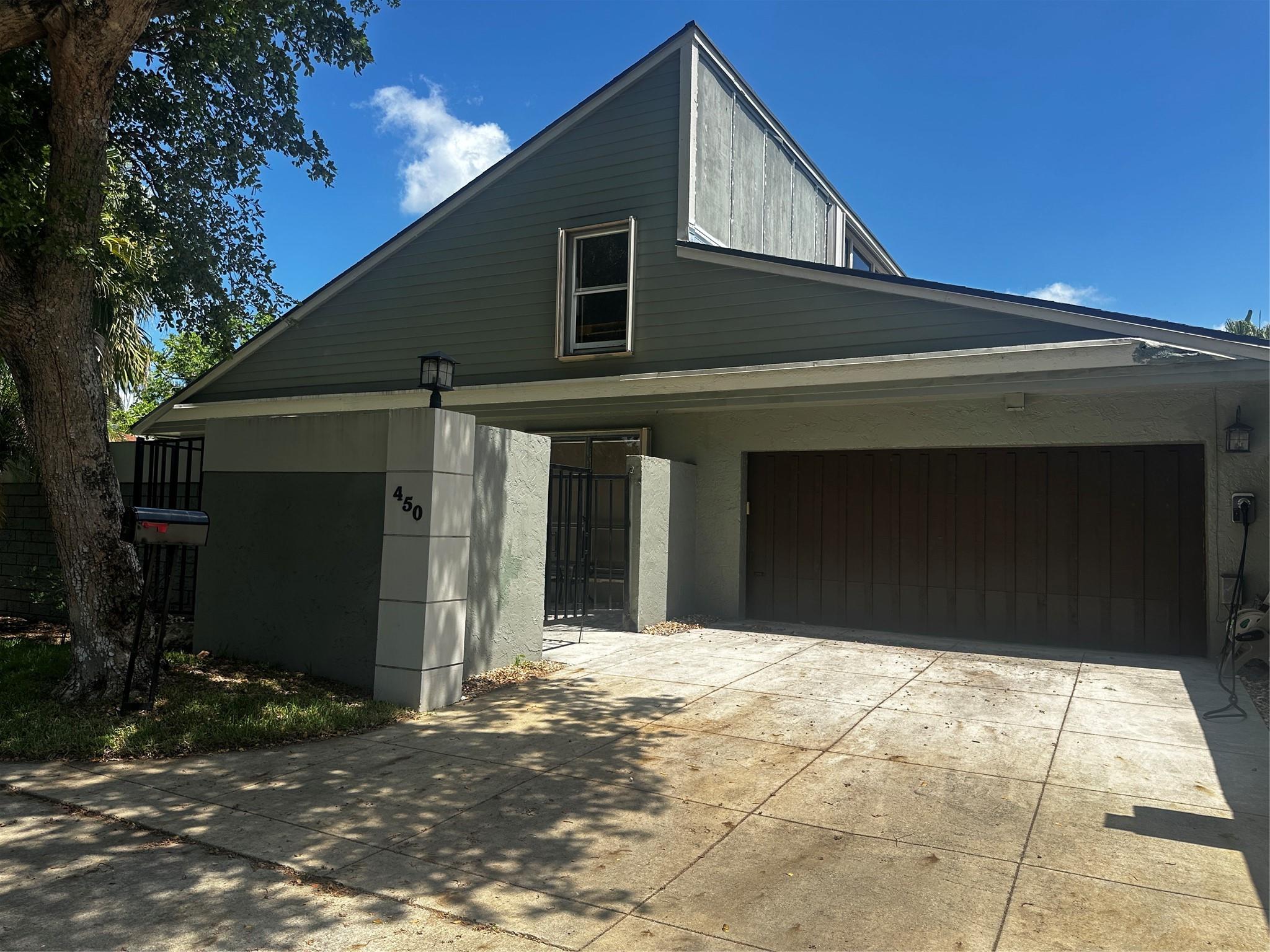 450 NW 79th Ave