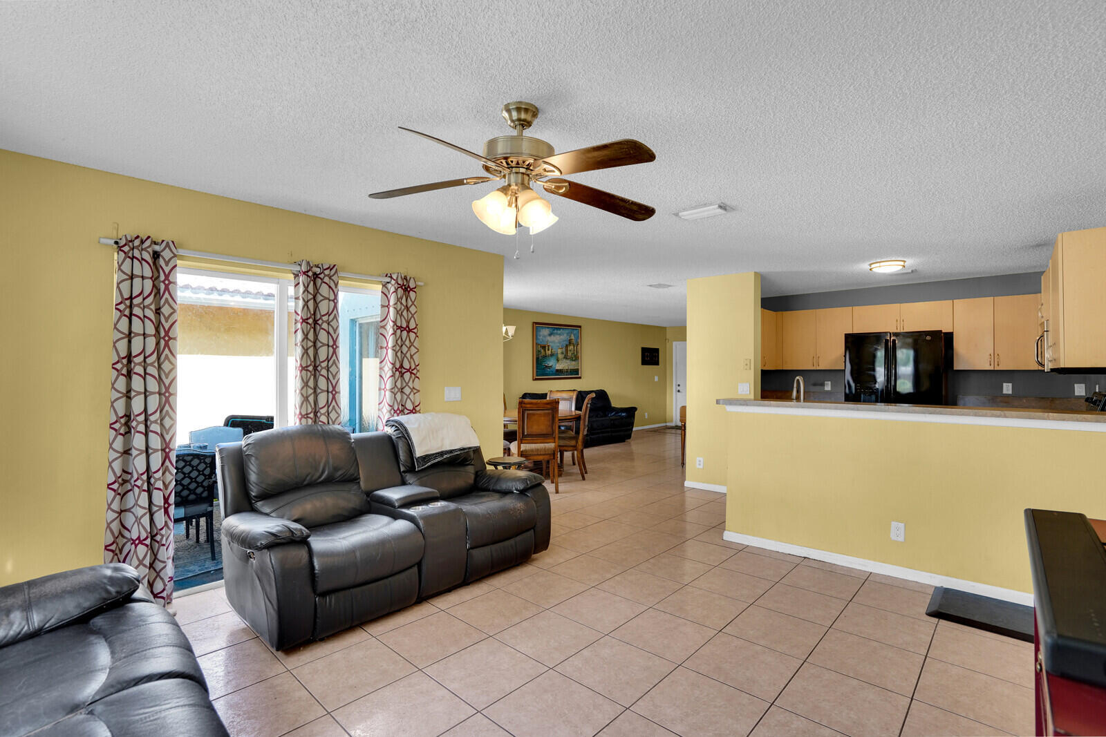 Properties 3331 Commodore Court