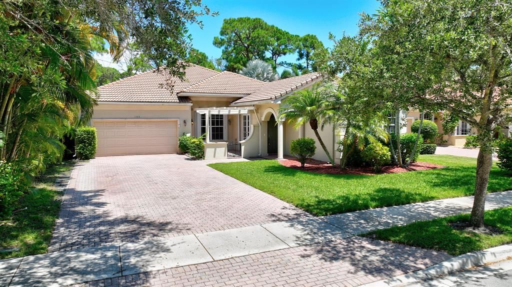 Photo of 103 Via Bosque, Jupiter, FL 33458 (MLS # R10821534)