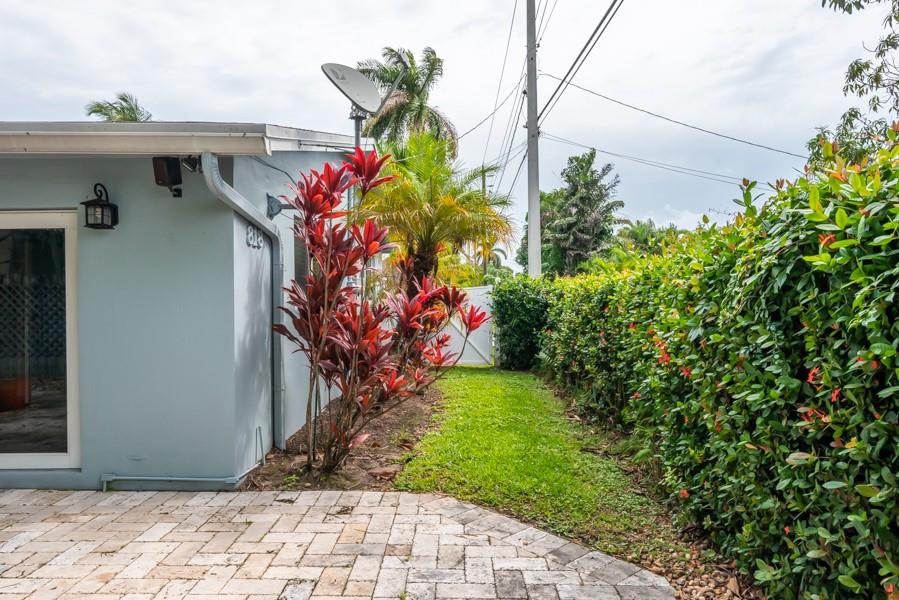 Hollywood Lakes Sec 1-32 - Residential