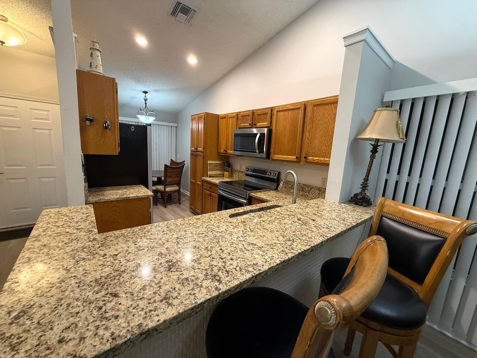 12718 Westhampton Circle