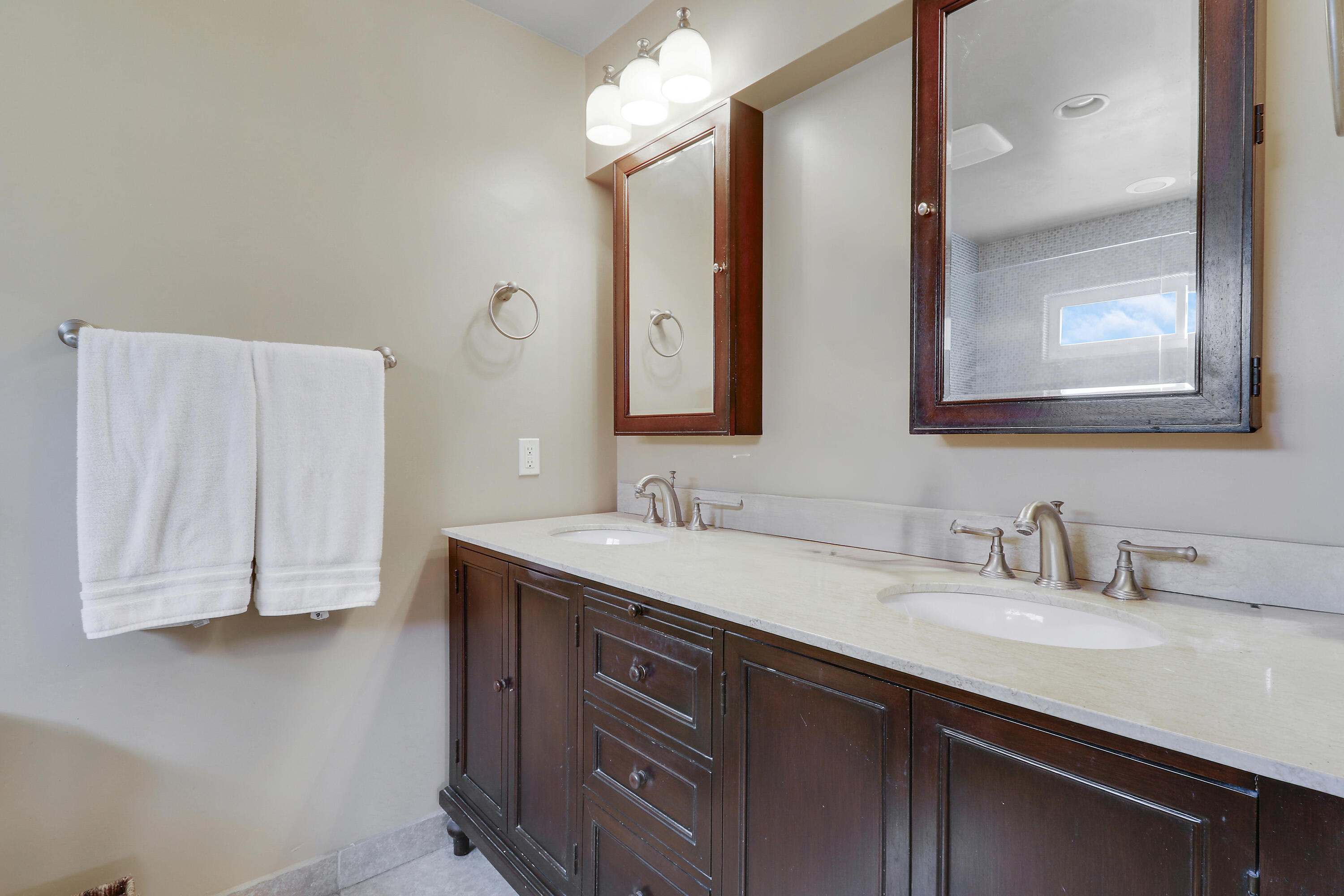 GOLF COURSE ADD TO VILLAGE OF NORTH PALM BEACH IN - Residential