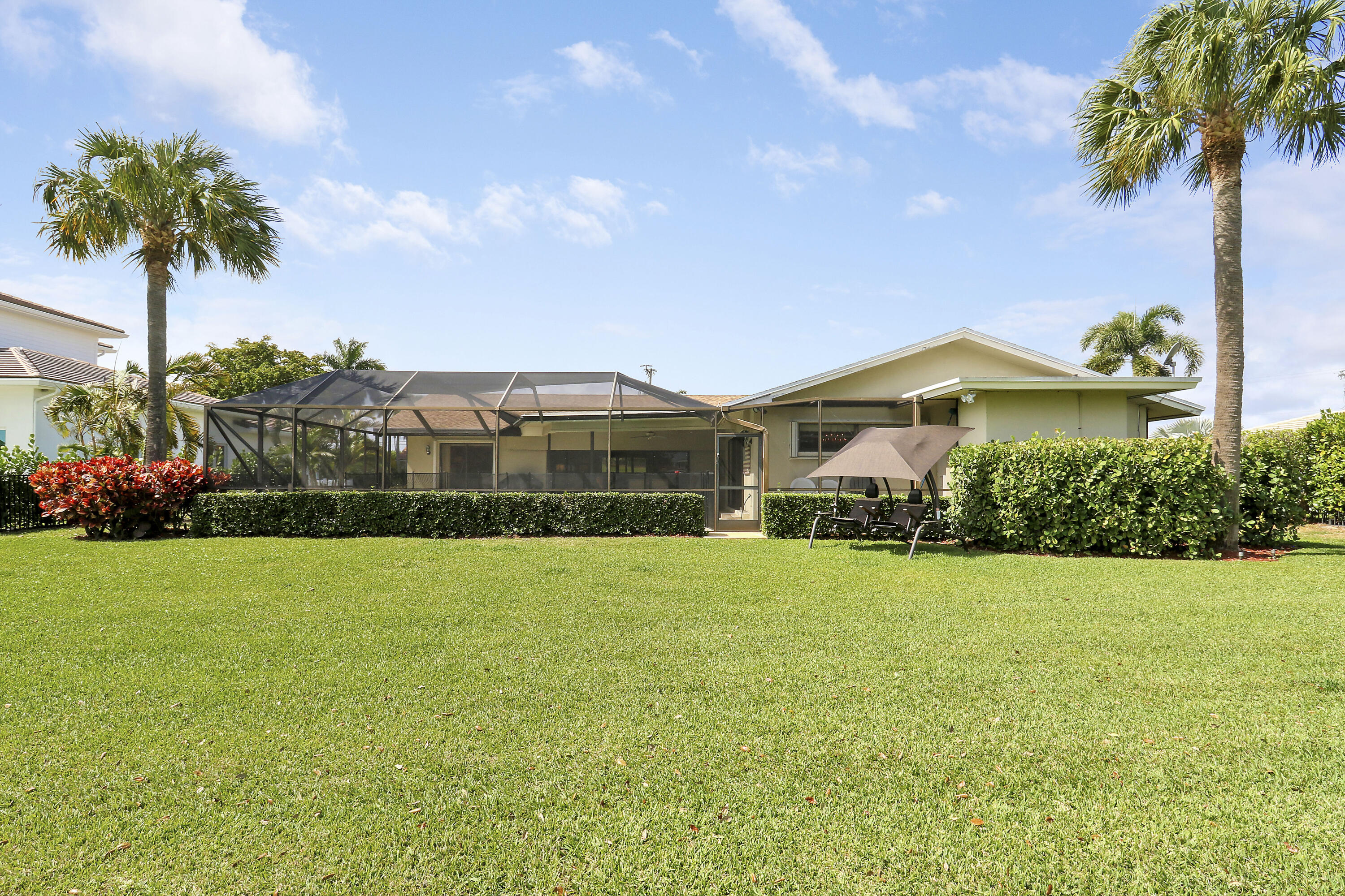 GOLF COURSE ADD TO VILLAGE OF NORTH PALM BEACH IN - Residential