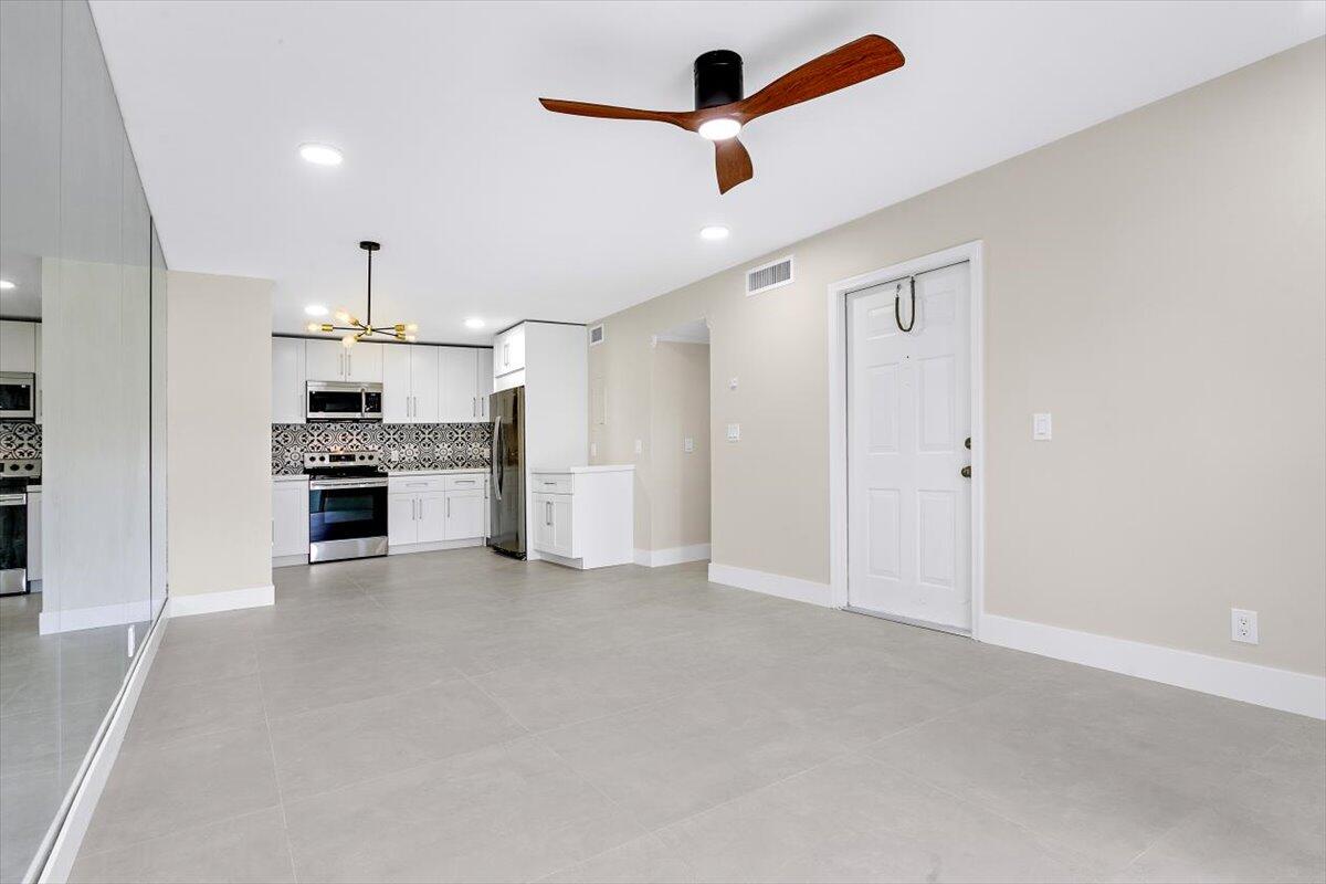 WATERSIDE VILLAGE OF PALM BEACH CONDO - Residential