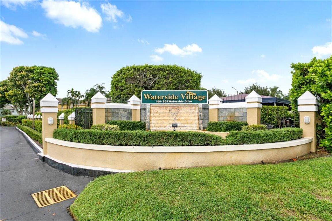 WATERSIDE VILLAGE OF PALM BEACH CONDO - Residential