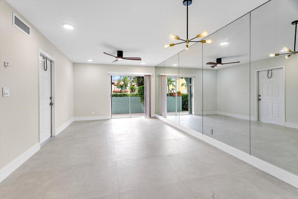 WATERSIDE VILLAGE OF PALM BEACH CONDO - Residential