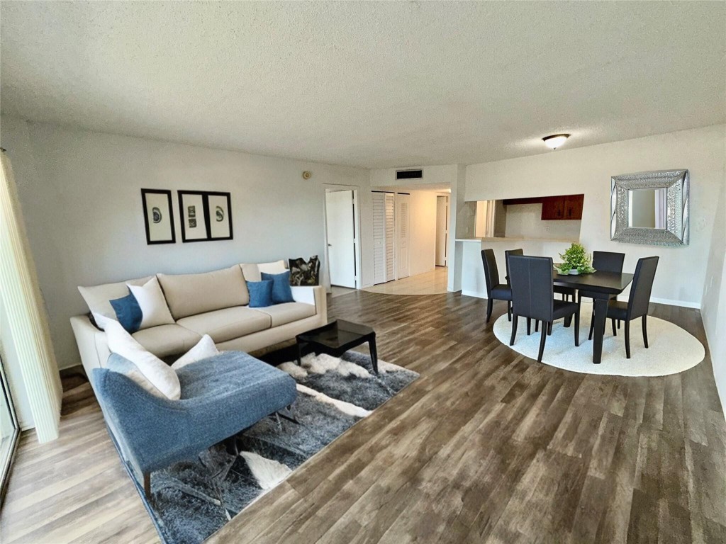 Manors of Inverrary - Residential