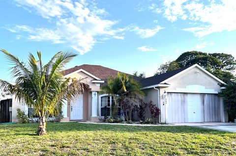 Single Family Residence in Port St Lucie FL 949 Bayshore Boulevard Blvd.jpg