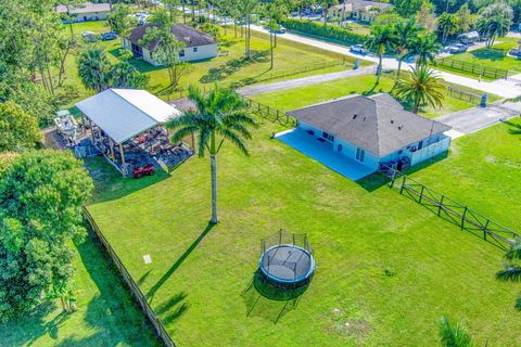 A home in Loxahatchee