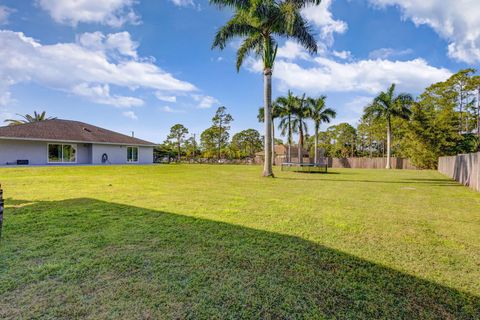 A home in Loxahatchee