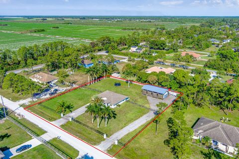 A home in Loxahatchee