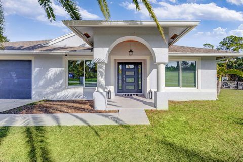 A home in Loxahatchee