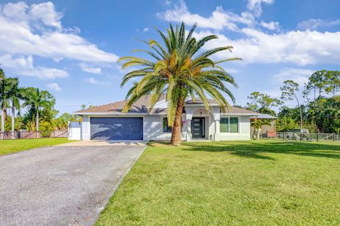 A home in Loxahatchee