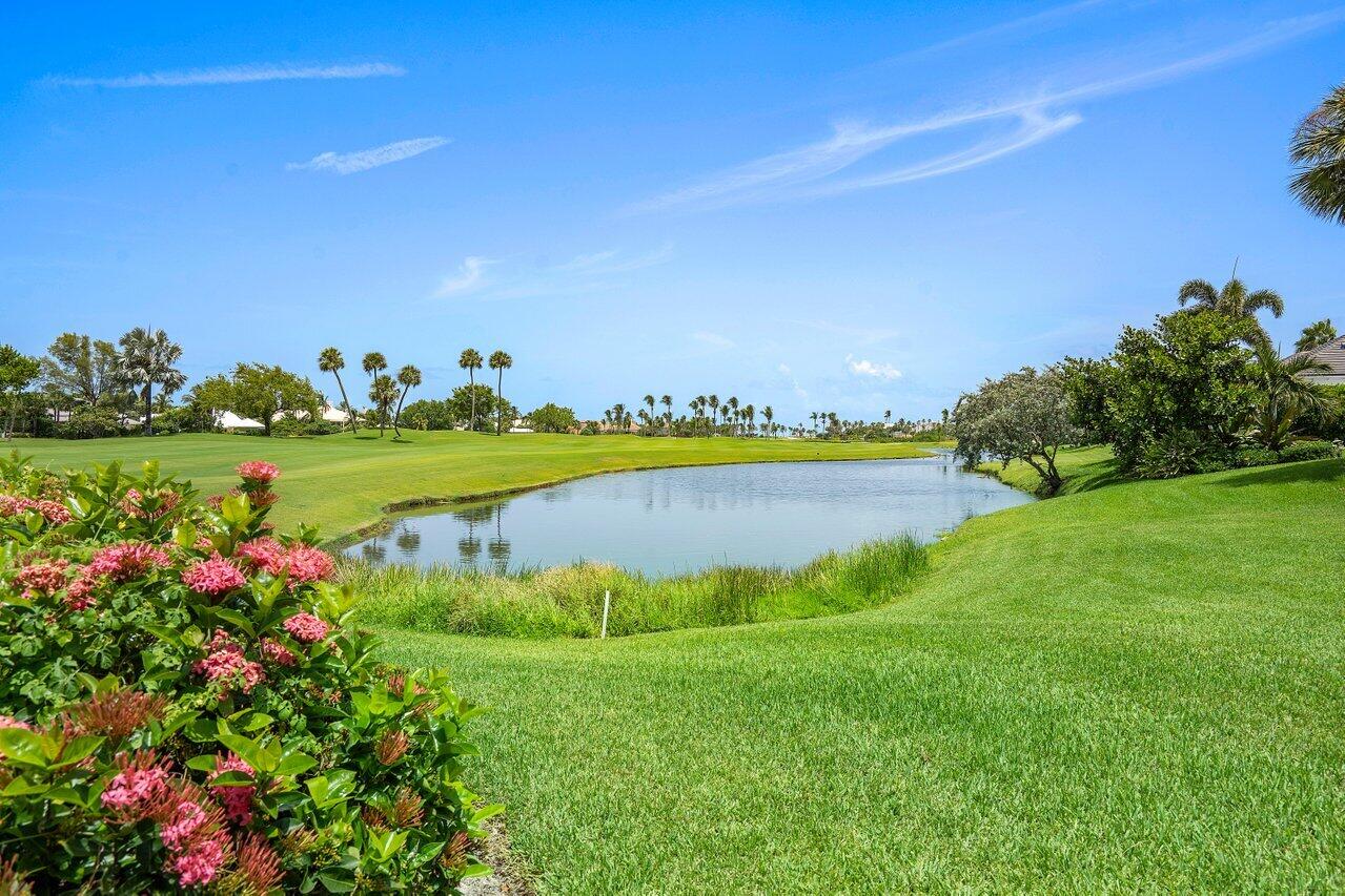 SAILFISH POINT - Residential