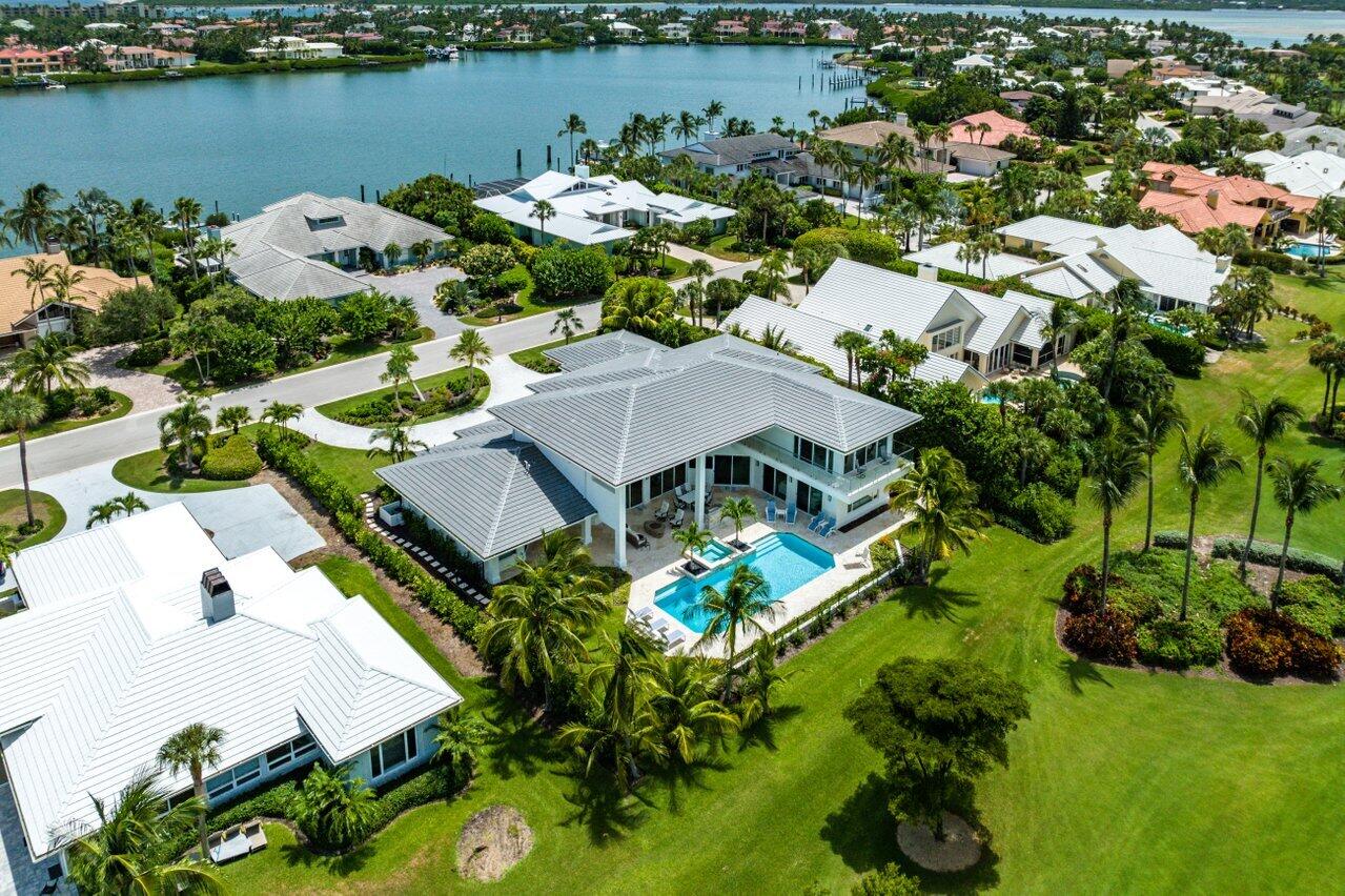 SAILFISH POINT - Residential