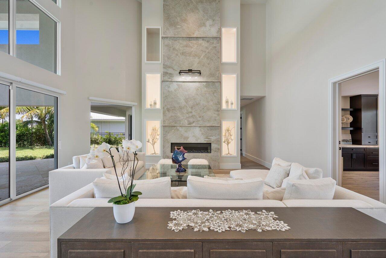 SAILFISH POINT - Residential