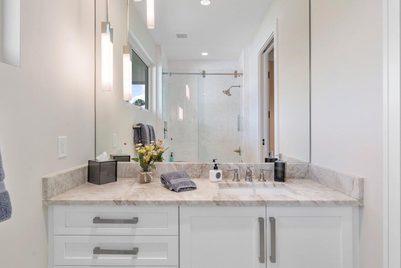 SAILFISH POINT - Residential