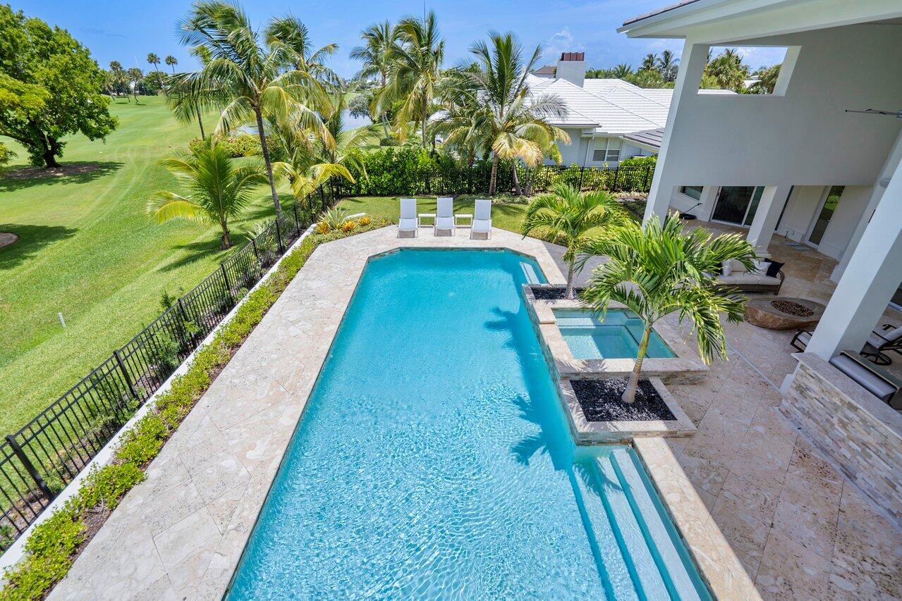 SAILFISH POINT - Residential