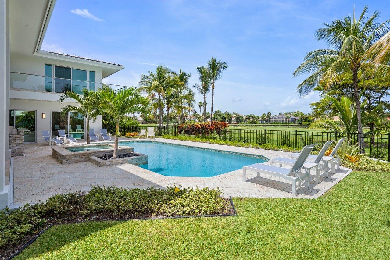 SAILFISH POINT - Residential