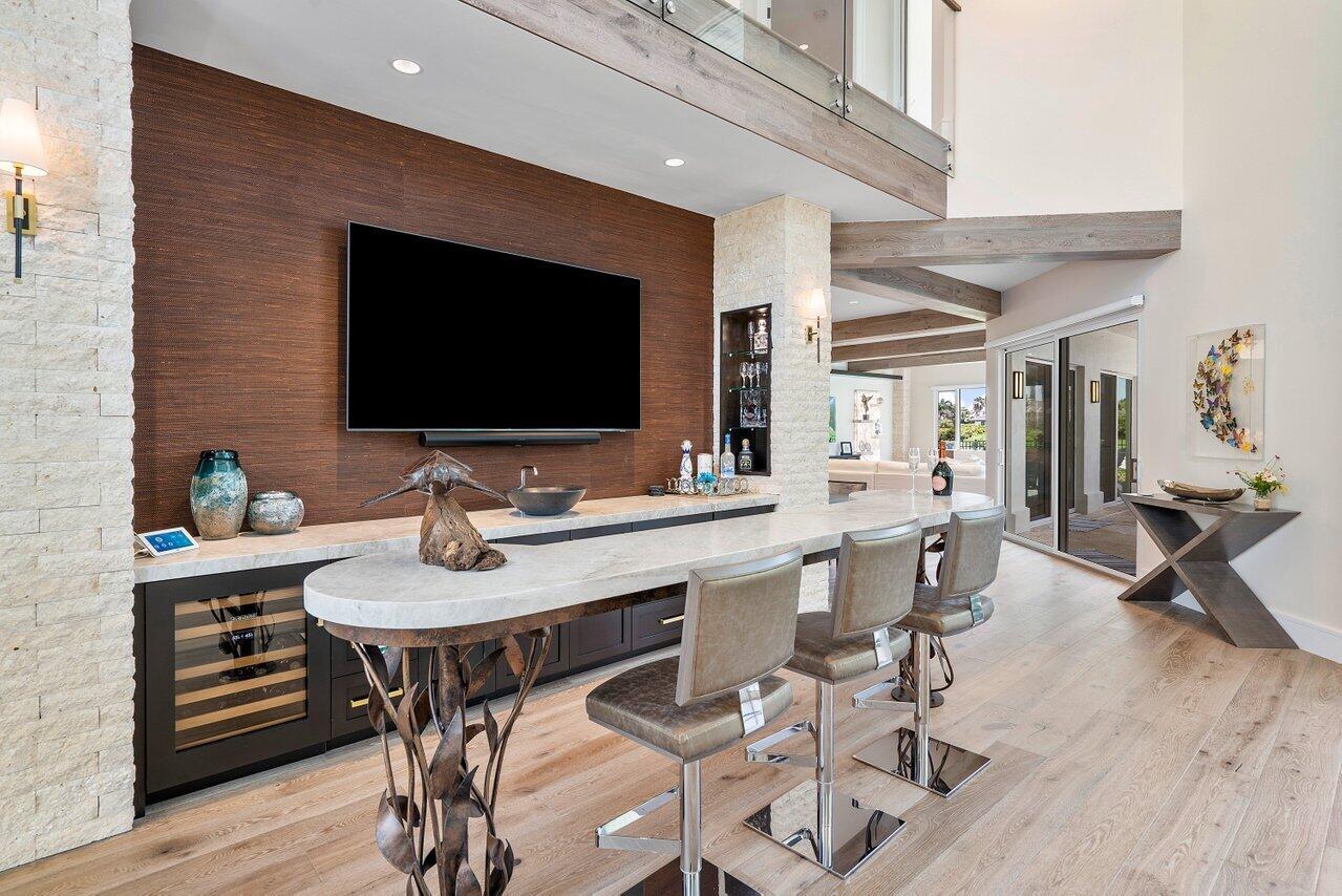 SAILFISH POINT - Residential