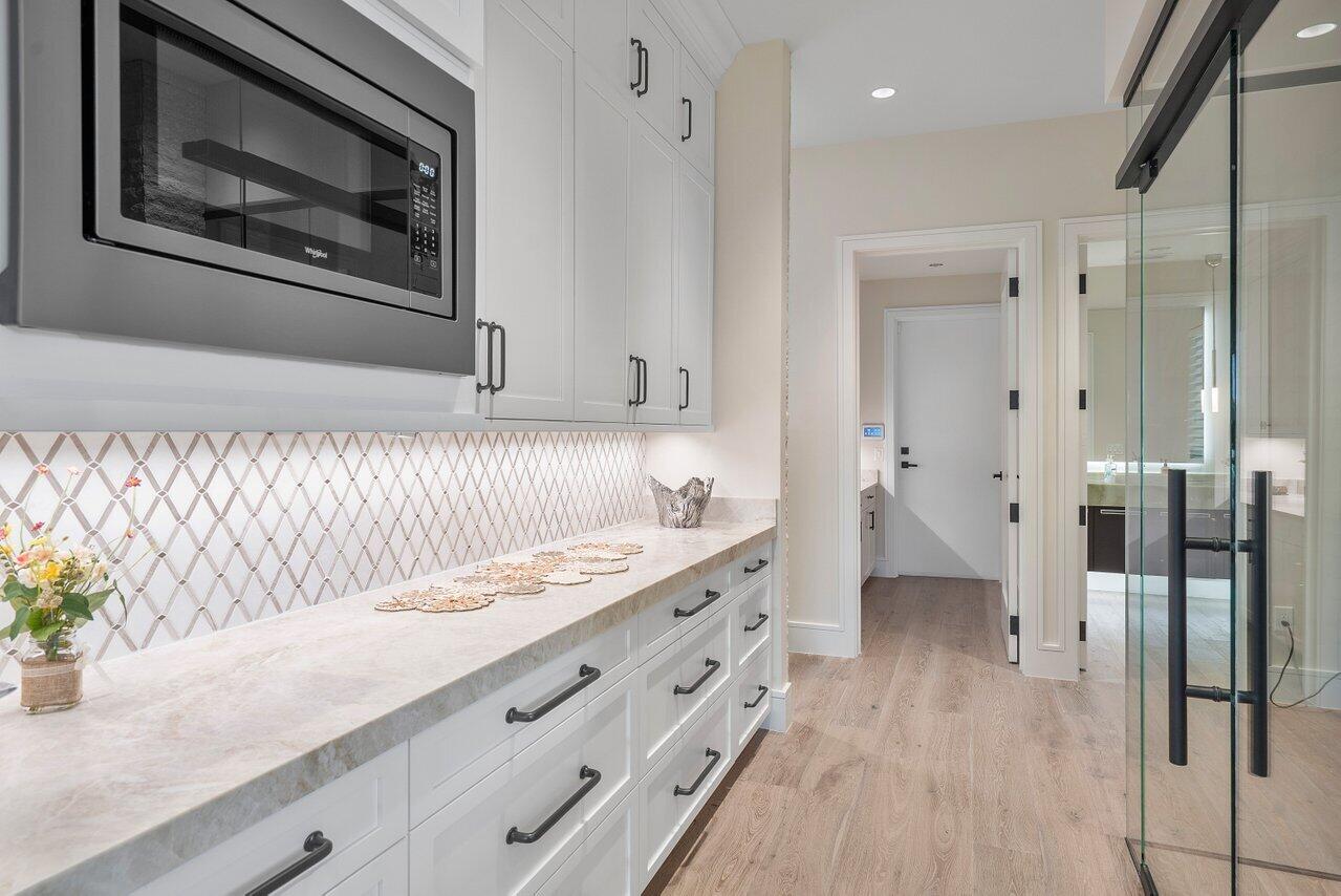 SAILFISH POINT - Residential