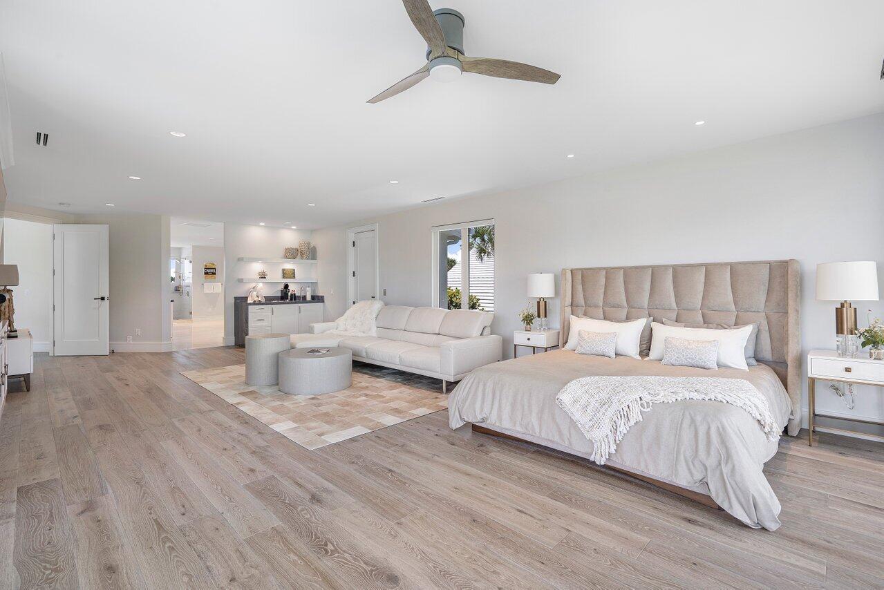 SAILFISH POINT - Residential