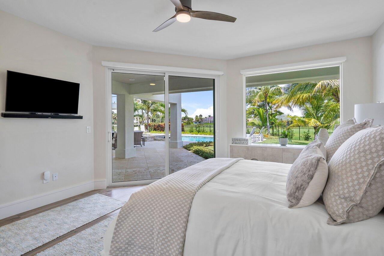 SAILFISH POINT - Residential