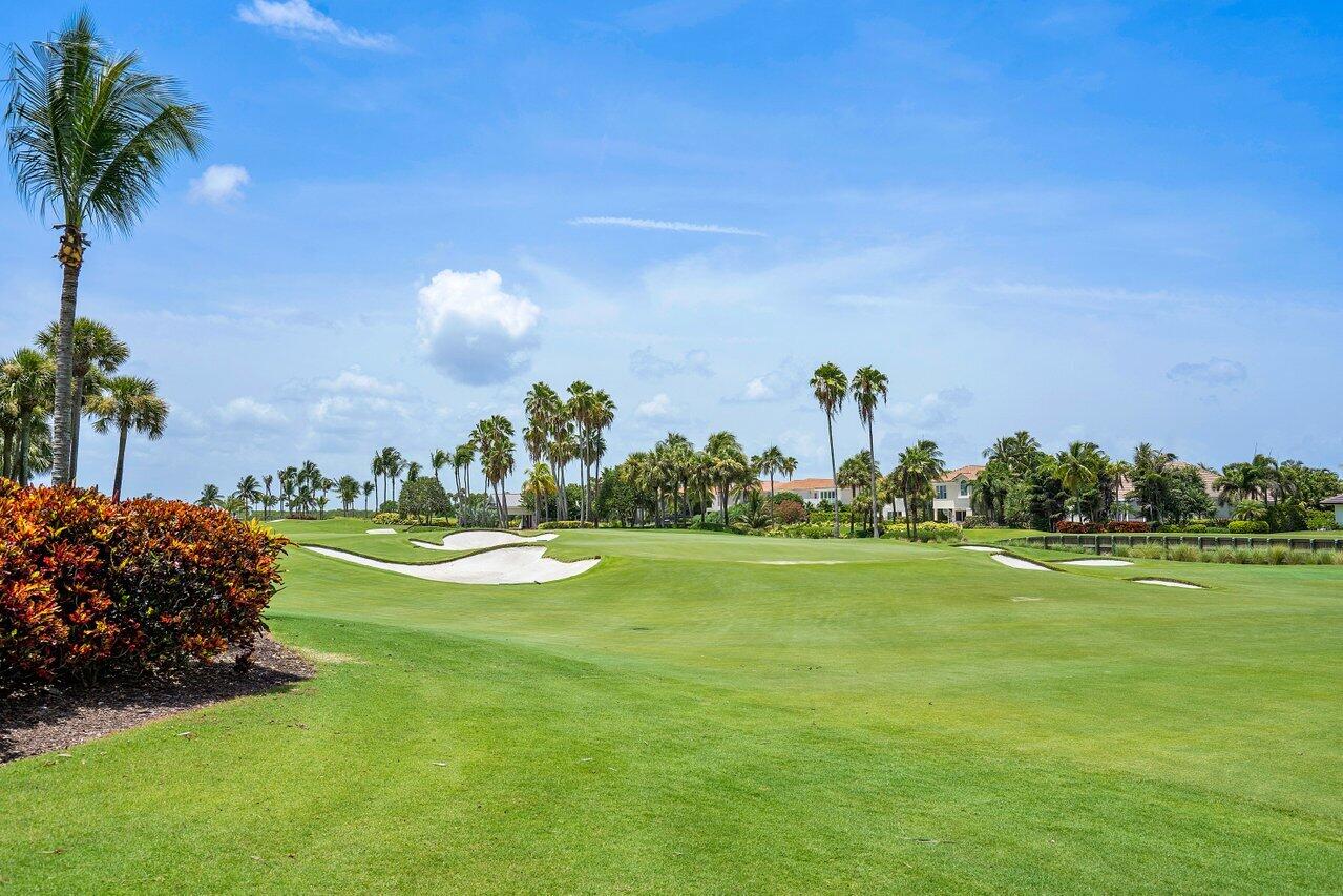 SAILFISH POINT - Residential