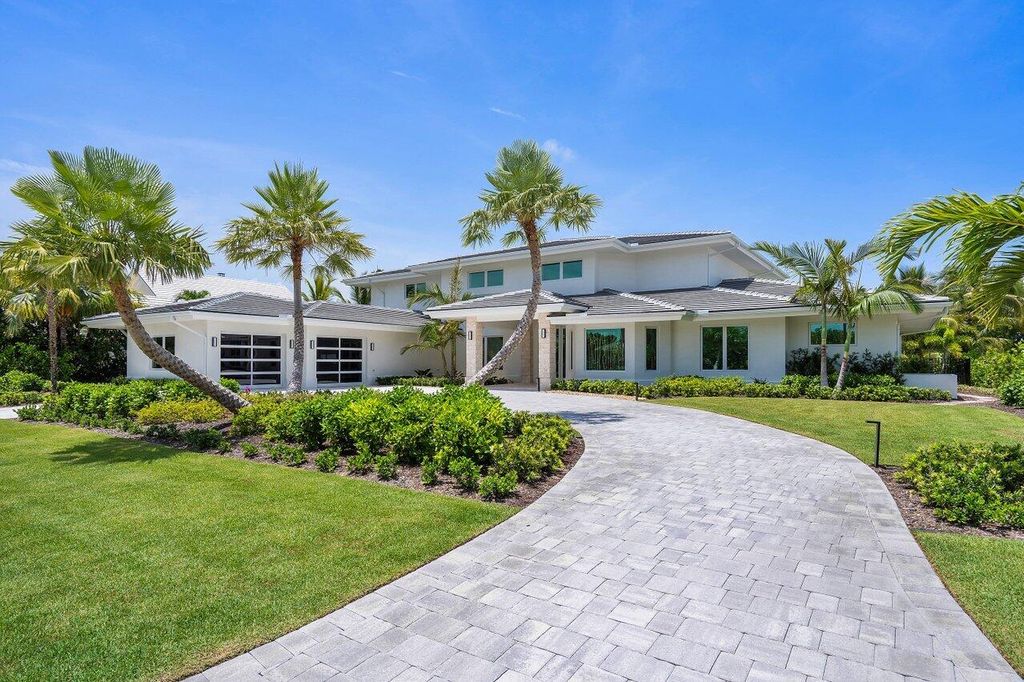 Photo of 6721 SE Harbor Circle, Stuart, FL 34996 (MLS # R10826712)