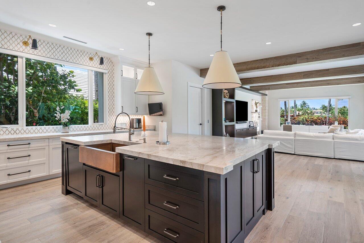 SAILFISH POINT - Residential