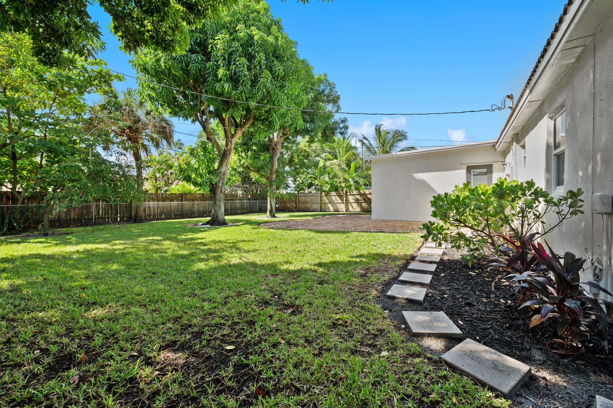 Broadmoor Sec 04 - Residential