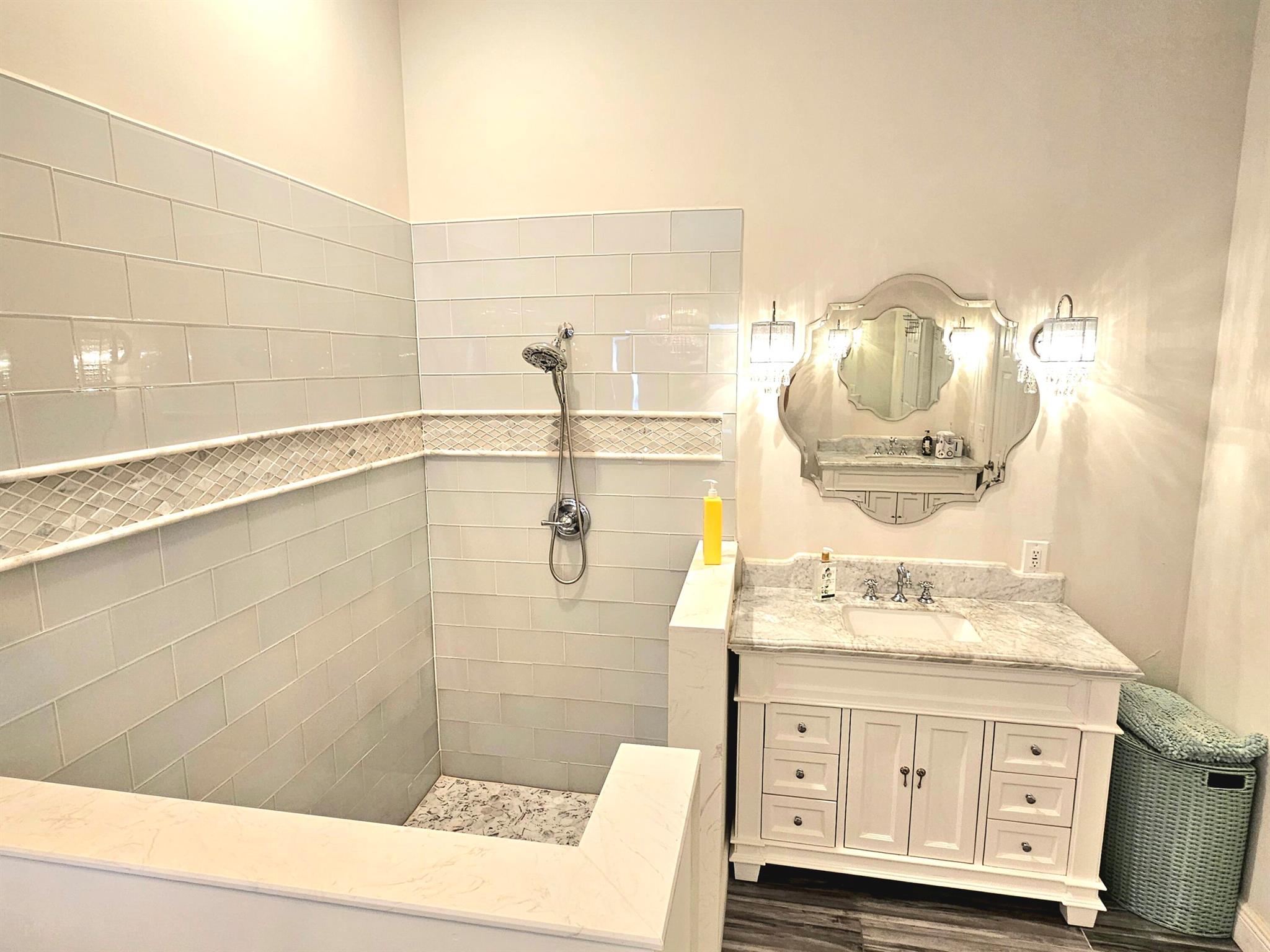 BELLAGGIO/ TOWNE PARK 2 - Residential Lease