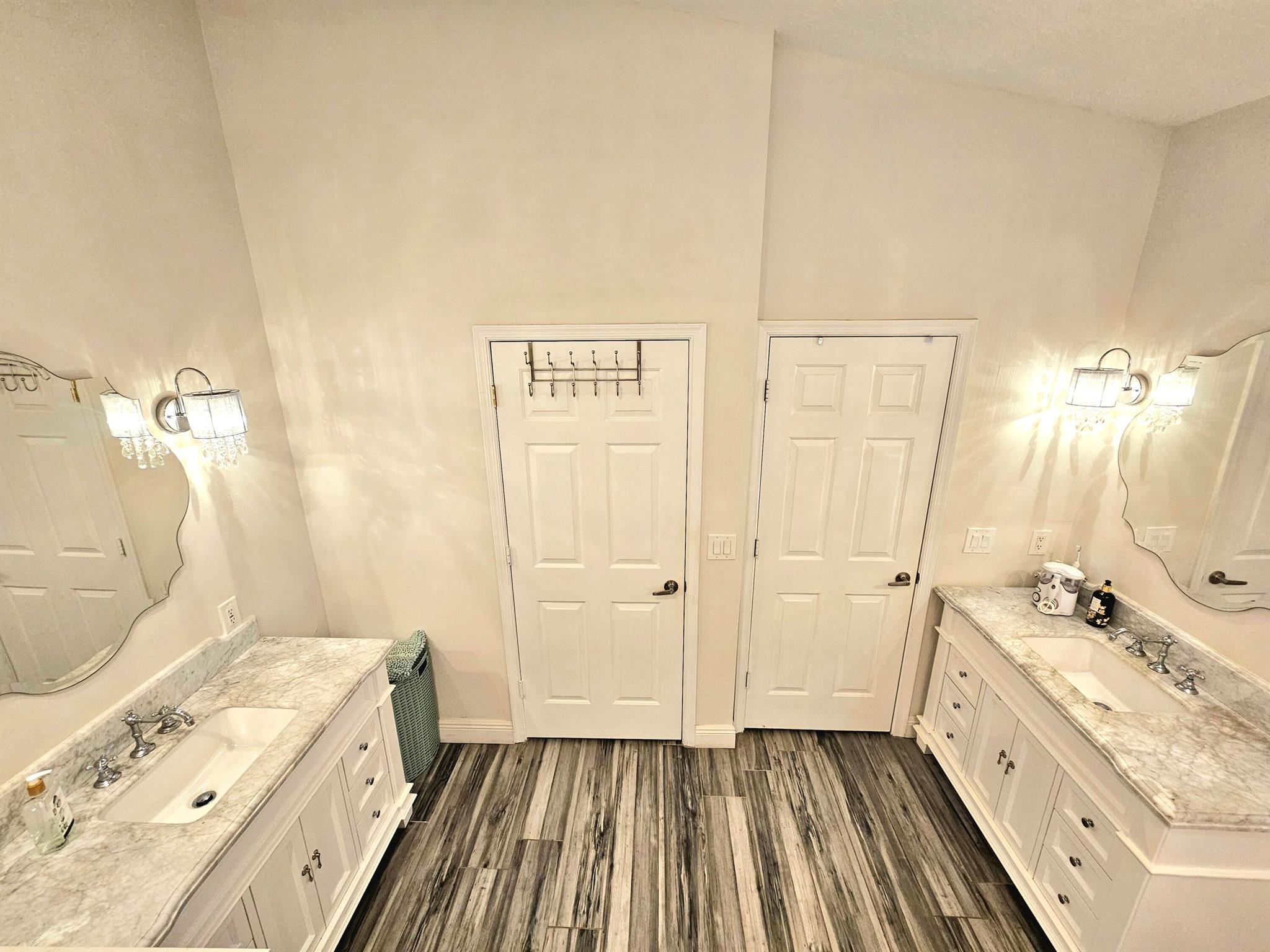 BELLAGGIO/ TOWNE PARK 2 - Residential Lease