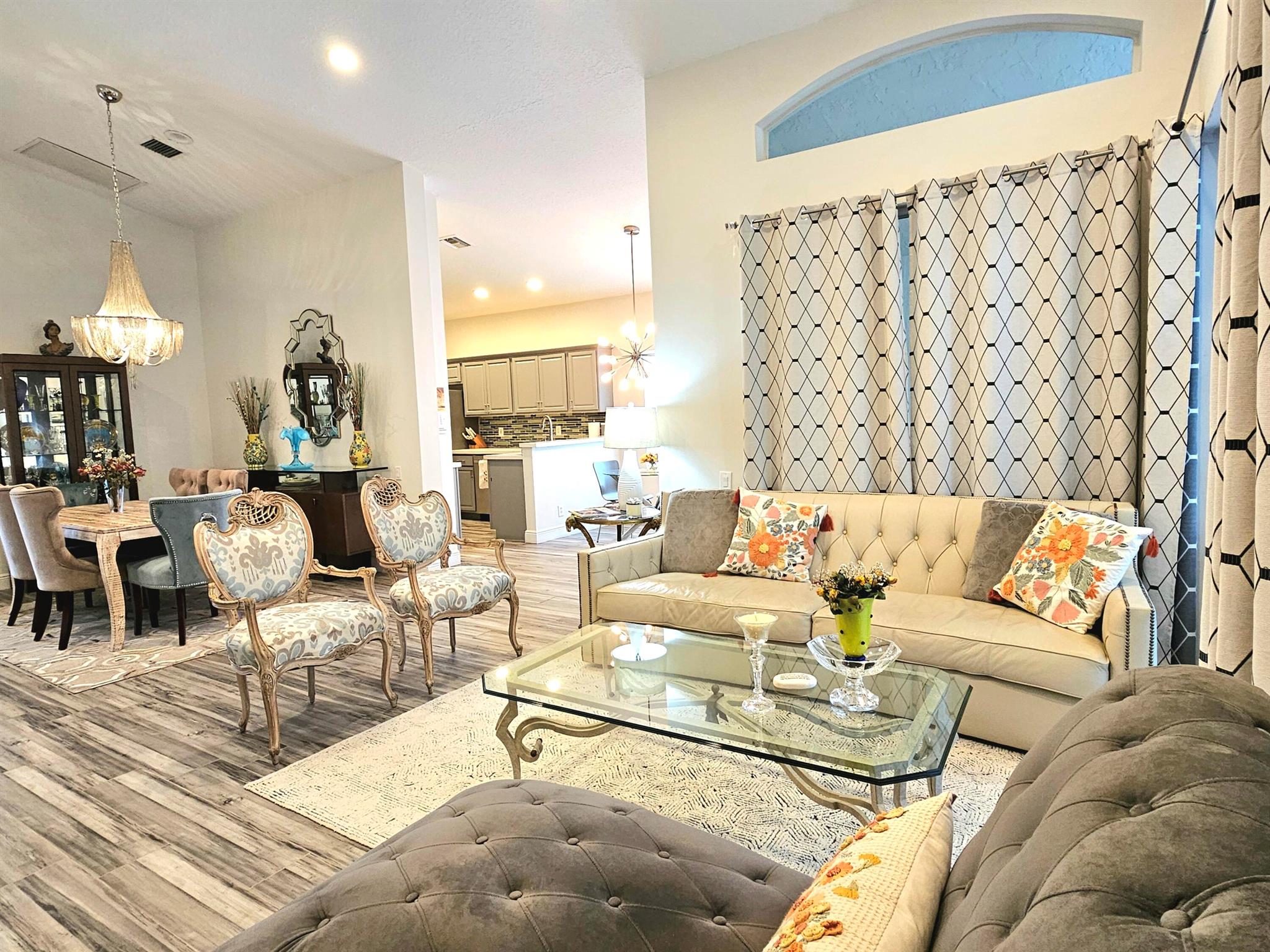 BELLAGGIO/ TOWNE PARK 2 - Residential Lease