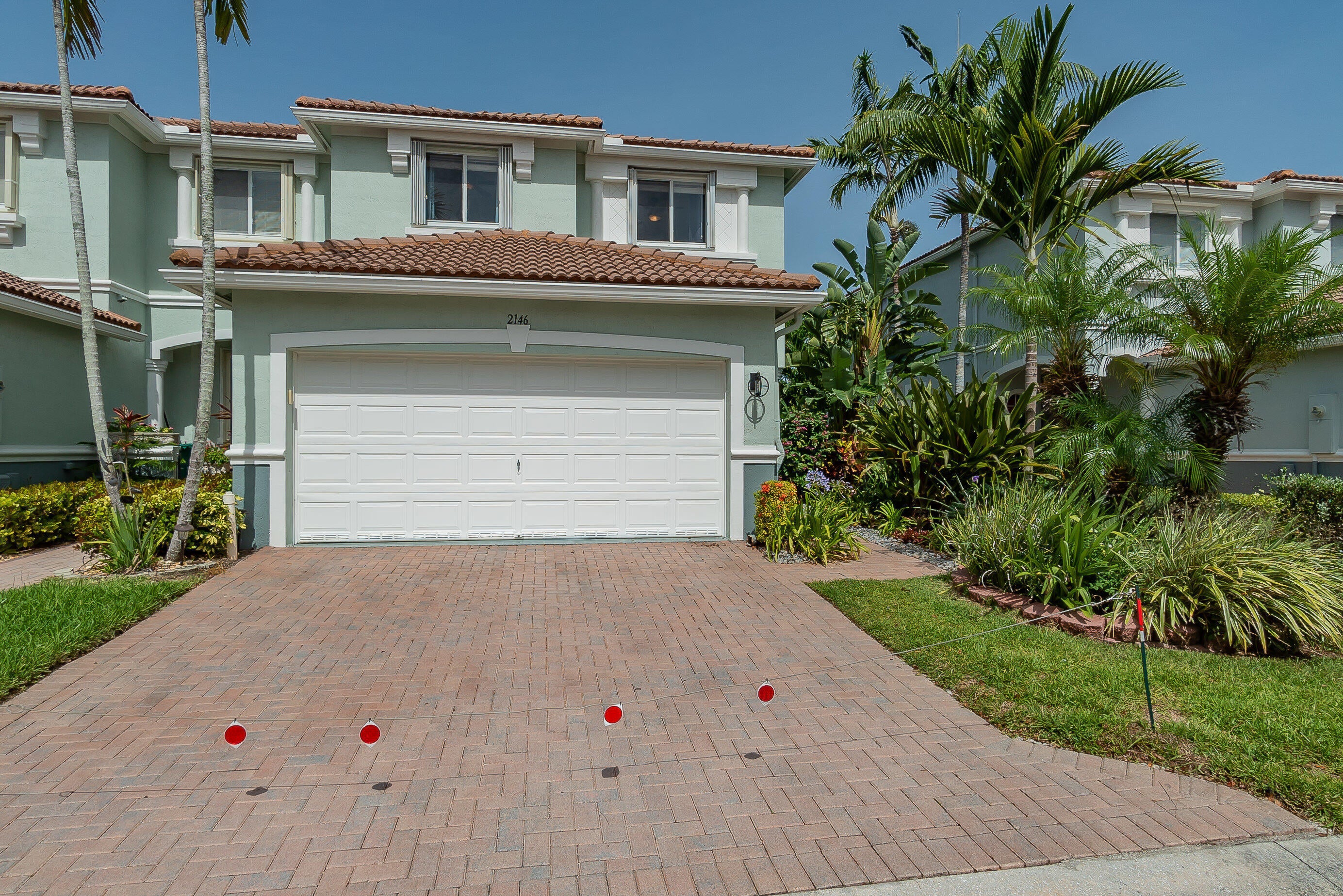 2146 OAKMONT Drive