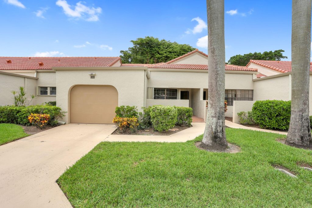 Photo of 5958 Parkwalk Circle W, Boynton Beach, FL 33472 (MLS # R11123385)