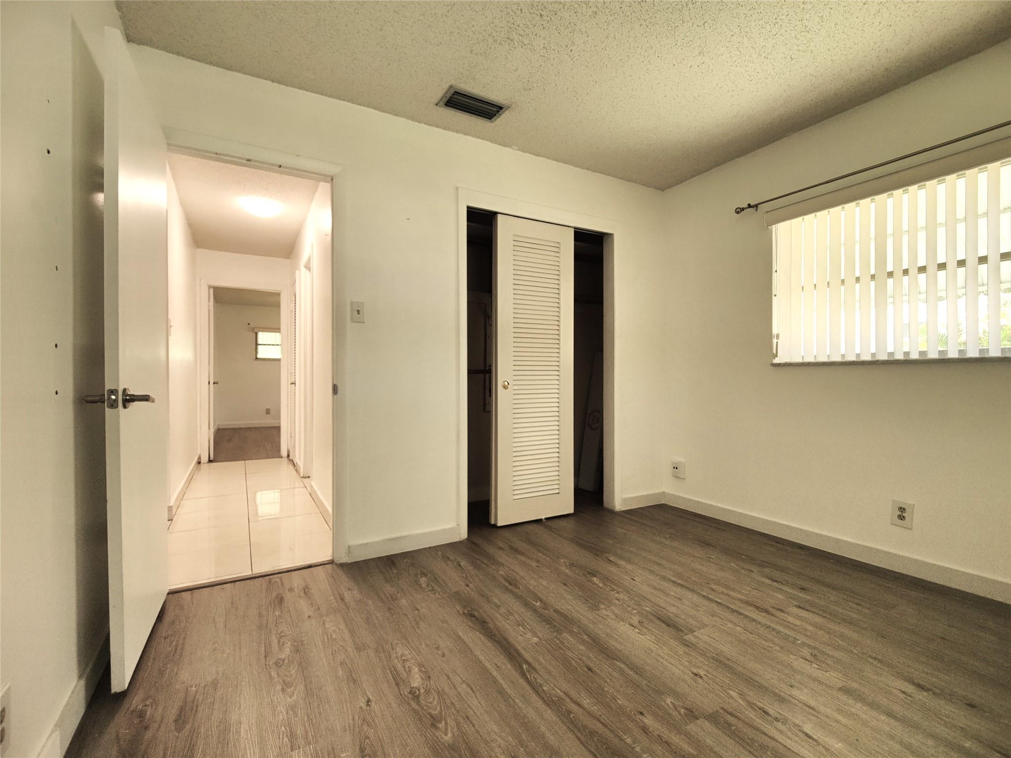 PARADISE GARDENS SEC 4 - Residential Lease