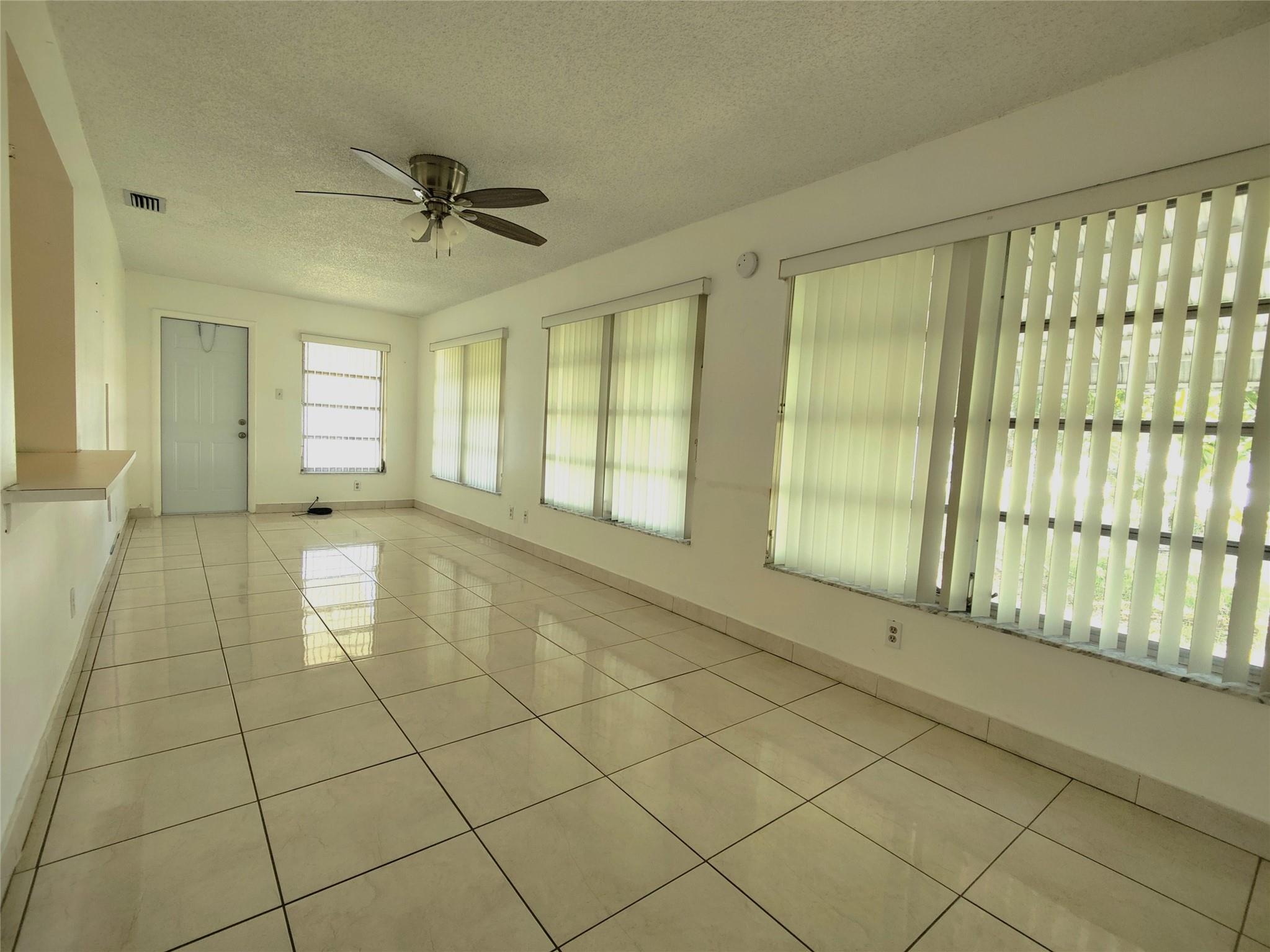 PARADISE GARDENS SEC 4 - Residential Lease