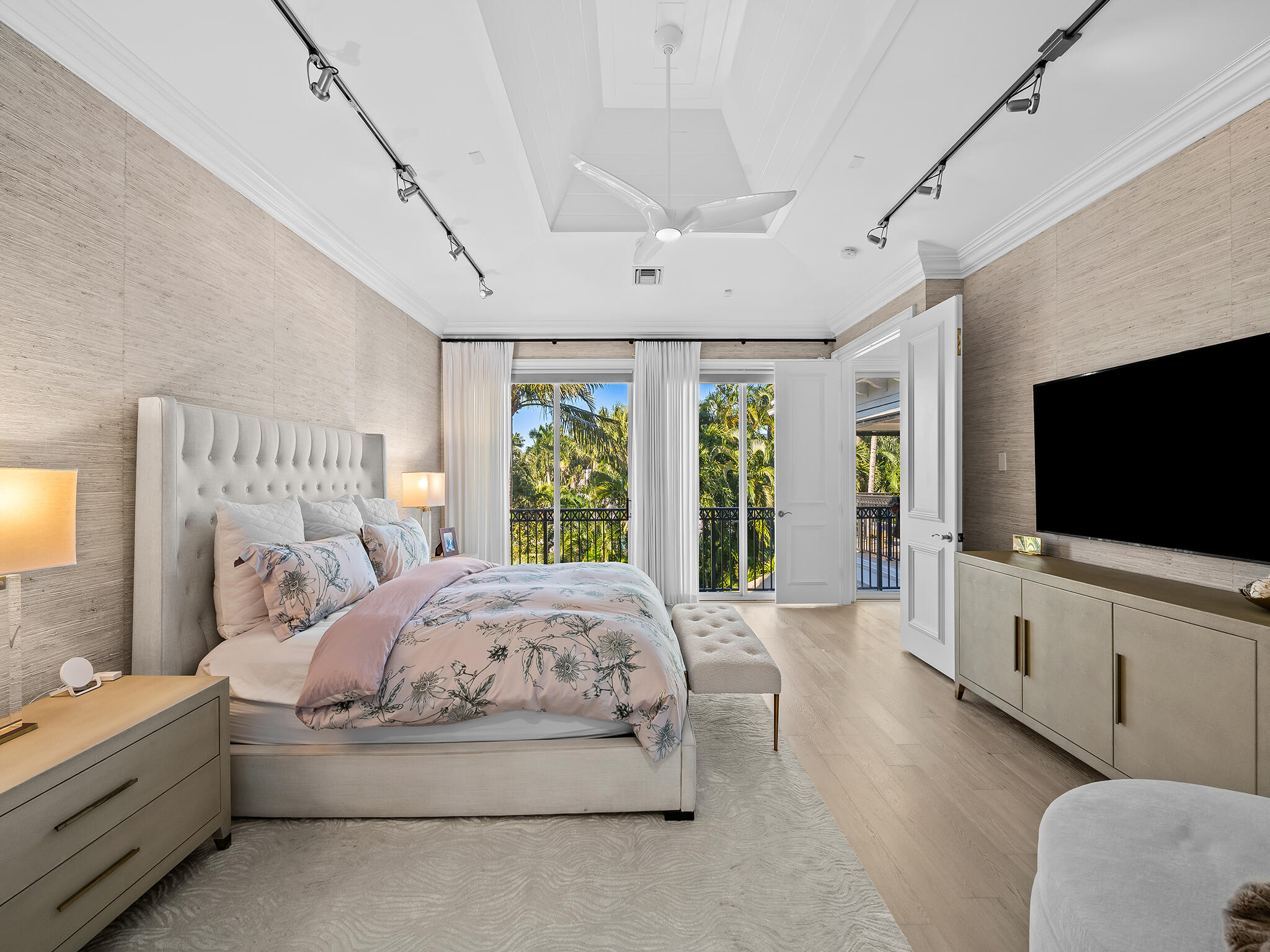 DELRAY BEACH ESPLANADE - Residential