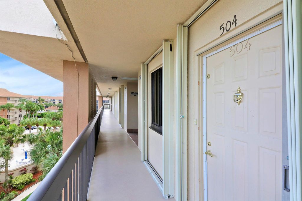 Photo of 2201 Marina Isle Way #504, Jupiter, FL 33477 (MLS # R10939195)