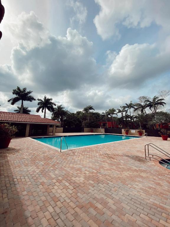 BOCA RIO NORTH - Residential