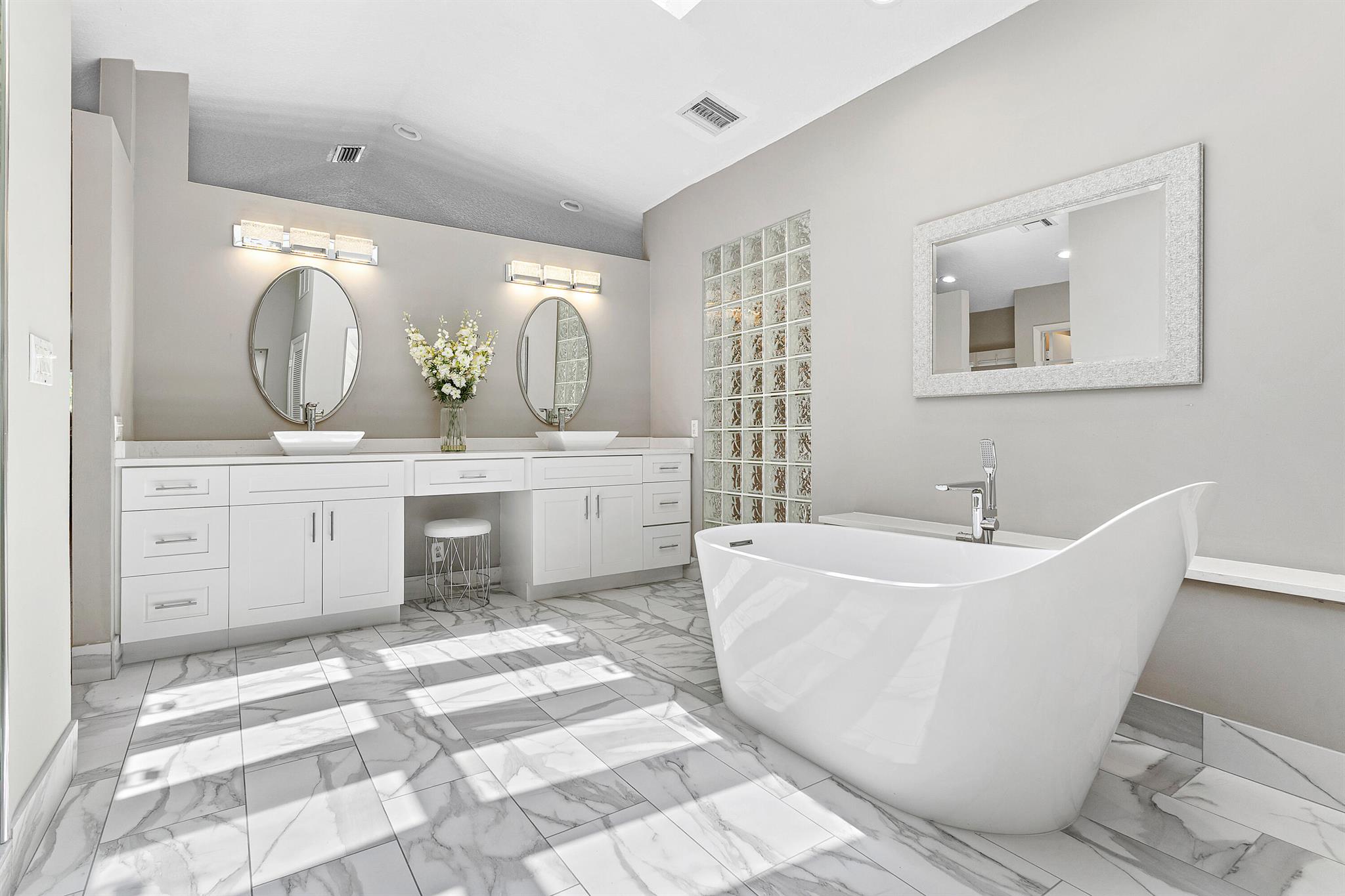 POMPANO SHORES SEC - Residential
