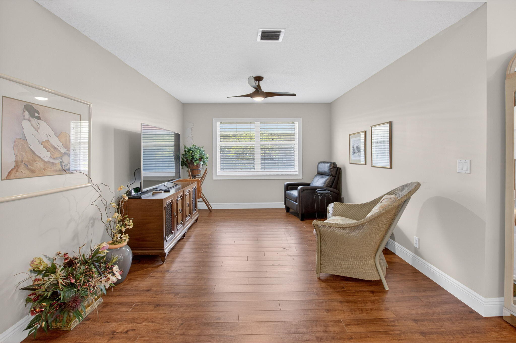 CORAL LAKES - Residential