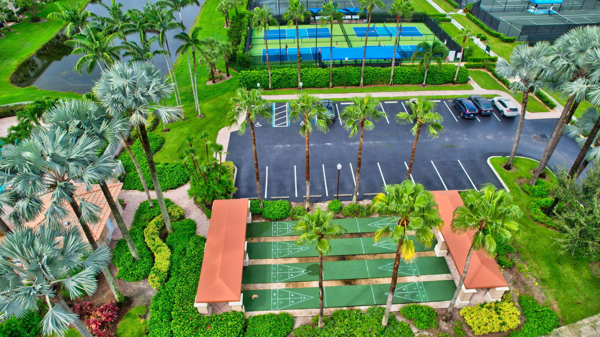 CORAL LAKES - Residential