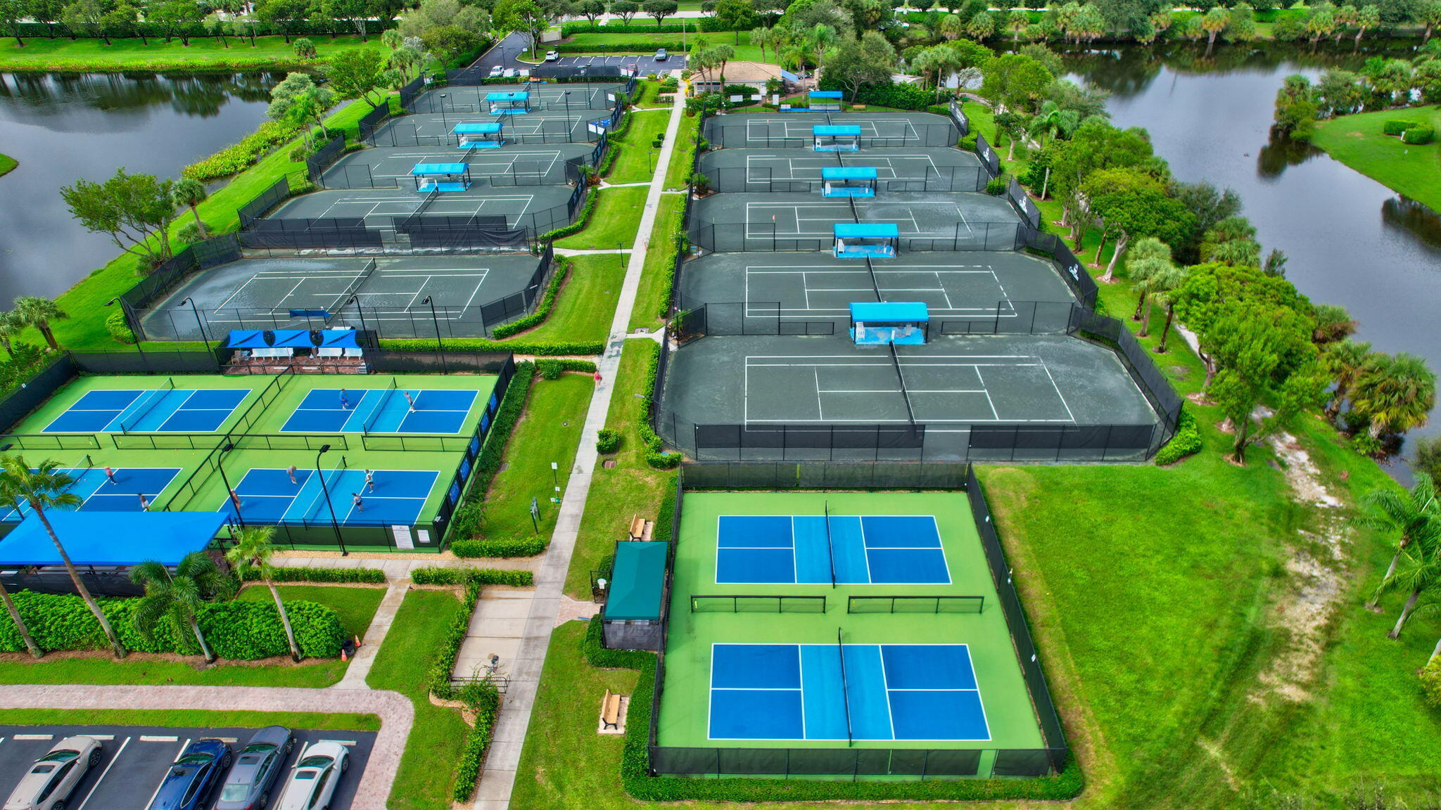 CORAL LAKES - Residential